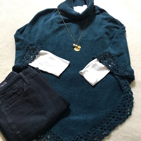 Soft Poncho Sweater with Lace Detail- NWOT-Pretty! - Picture 2 of 16